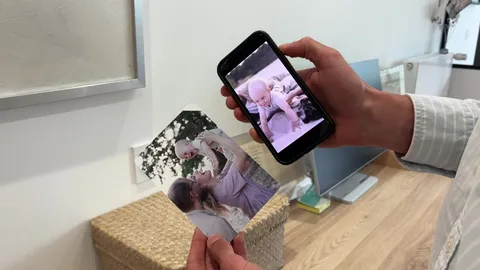 Miniature de la vidéo titrée \"DEUX ANGEVINS AU CONCOURS LÉPINE POUR LEUR IDÉE DE CARTE VIDÉO"