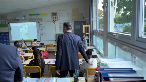 Miniature de la vidéo titrée \"UNE RENTRÉE SOUS LE SIGNE DE LA LECTURE À ANGERS"